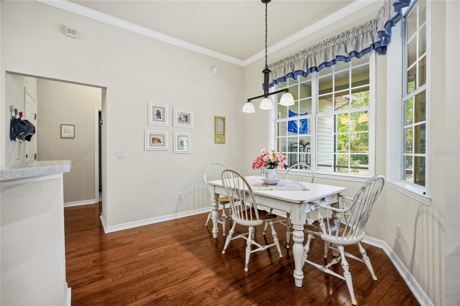 Image 16 of 62 For 6448 90 Street