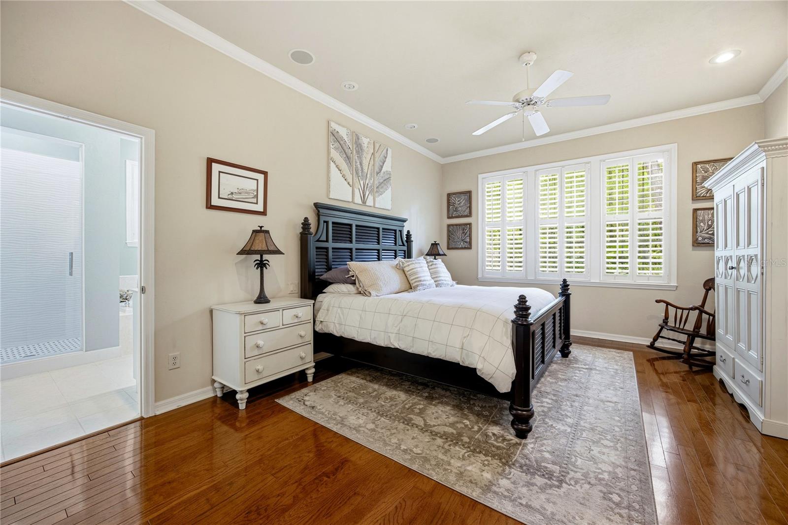 Image 21 of 62 For 6448 90 Street