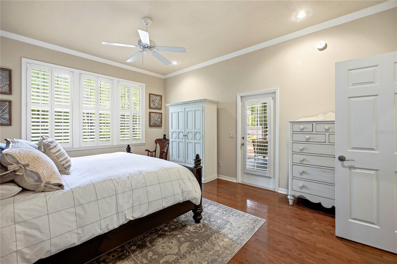 Image 22 of 62 For 6448 90 Street