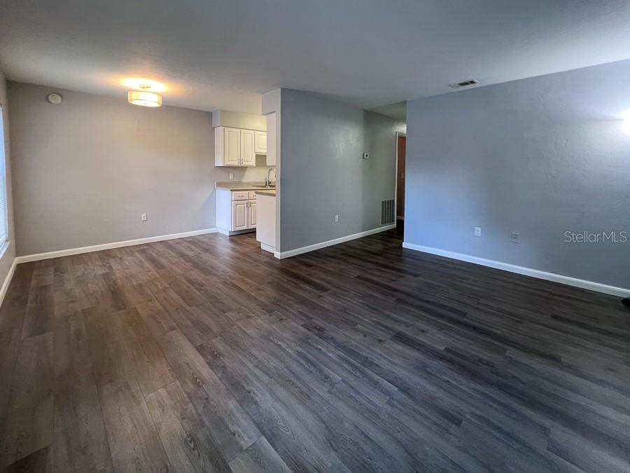 Image 3 of 20 For 2232 39th Drive A