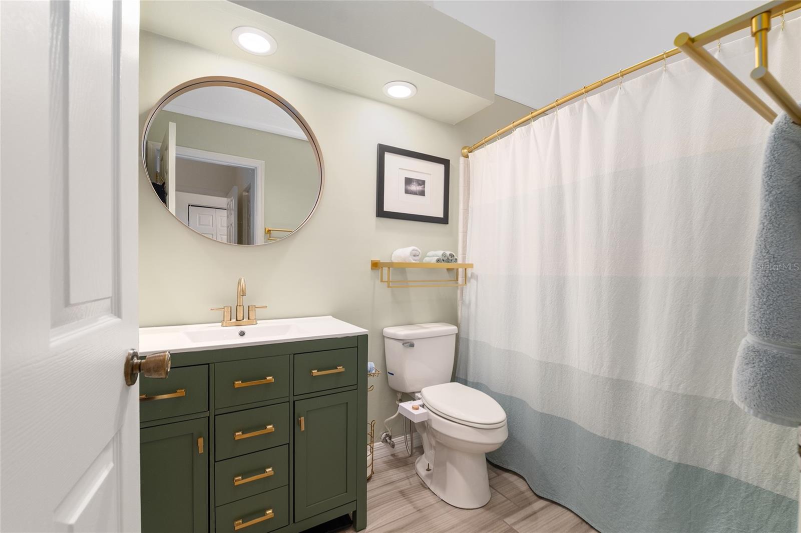 Image 11 of 16 For 3953 7th Place