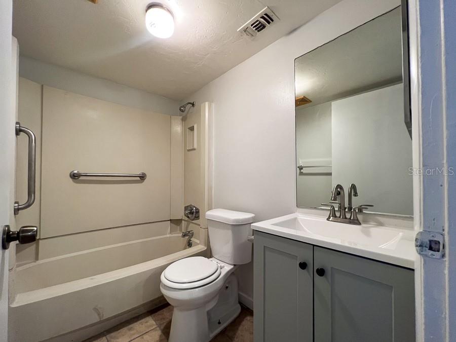 Image 10 of 18 For 630 67th Terrace A