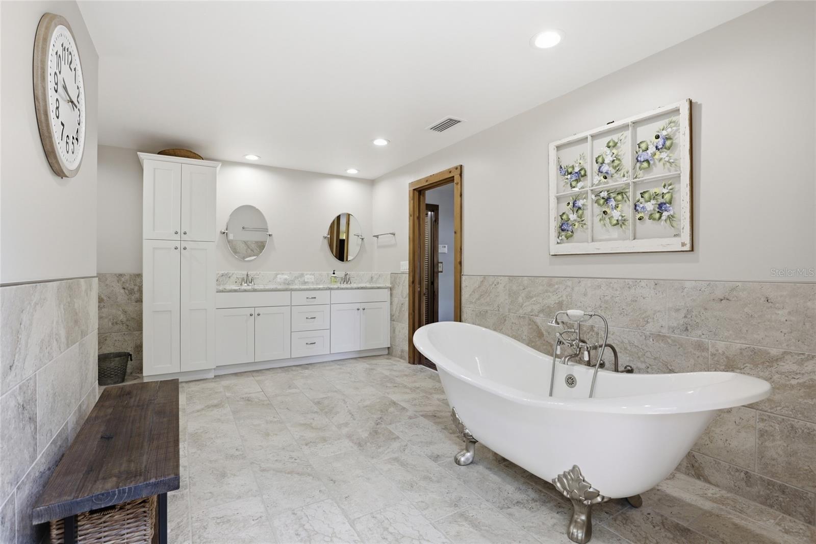 Image 10 of 85 For 818 783 Street