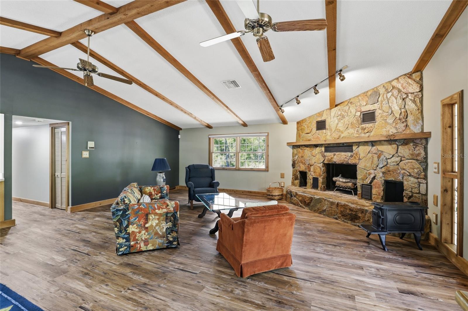 Image 33 of 85 For 818 783 Street