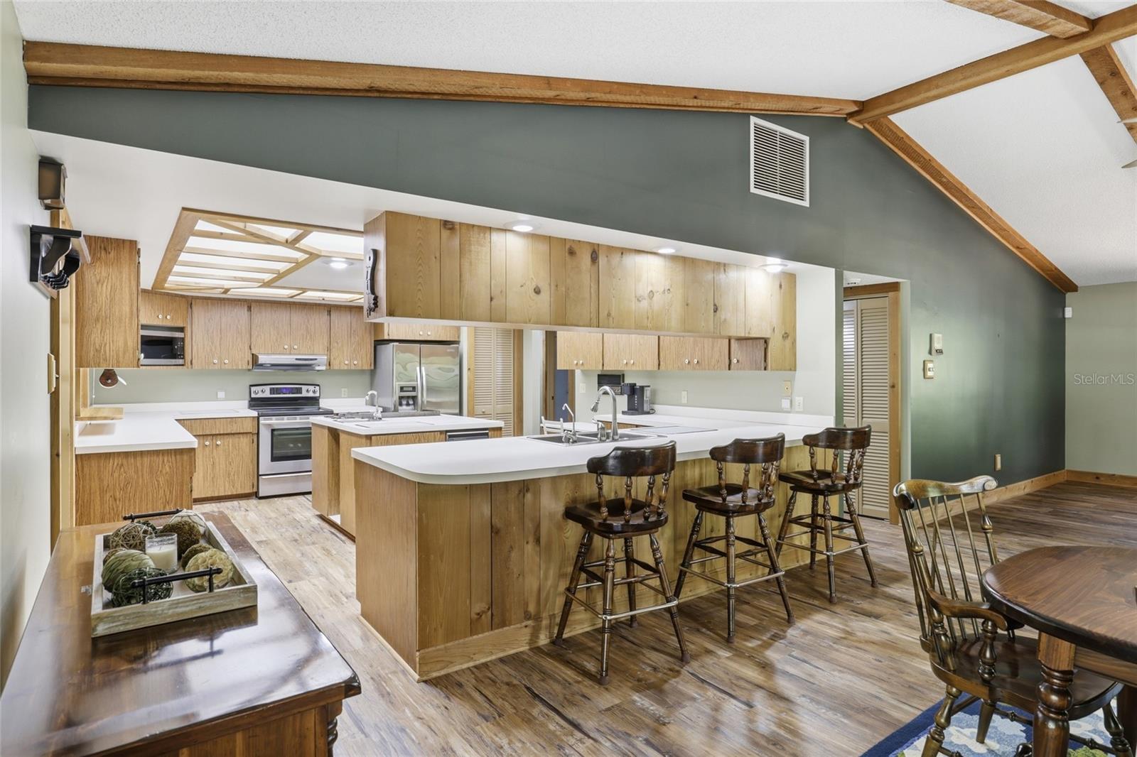 Image 38 of 85 For 818 783 Street