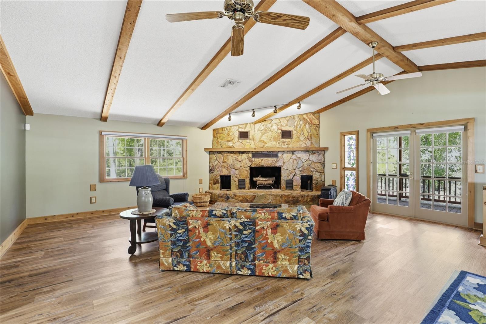 Image 4 of 85 For 818 783 Street