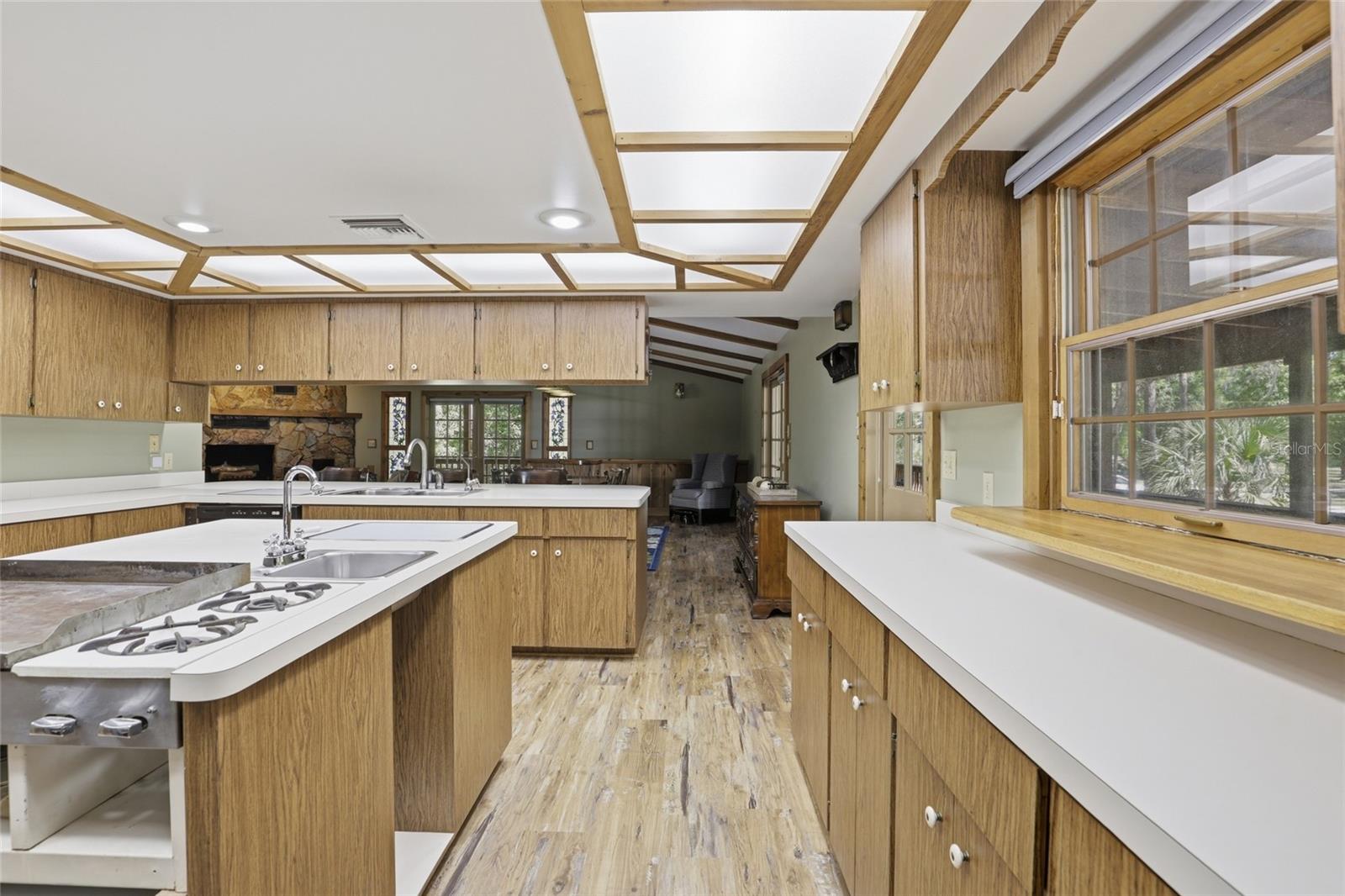 Image 42 of 85 For 818 783 Street