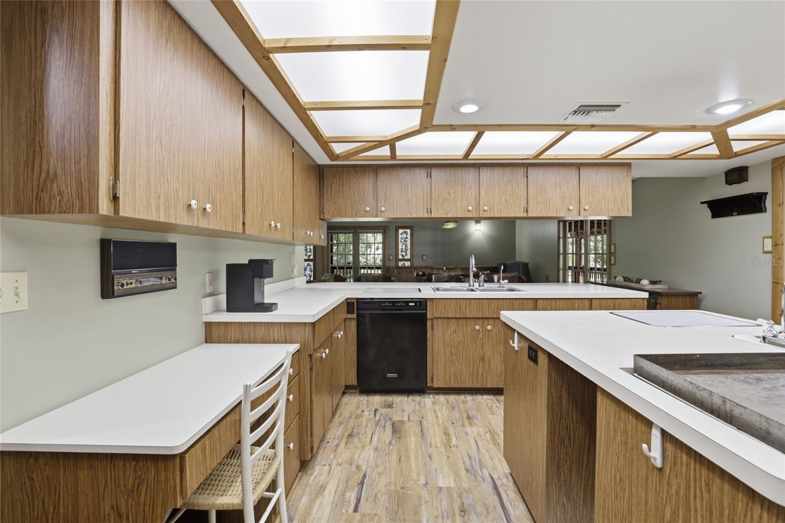 Image 44 of 85 For 818 783 Street