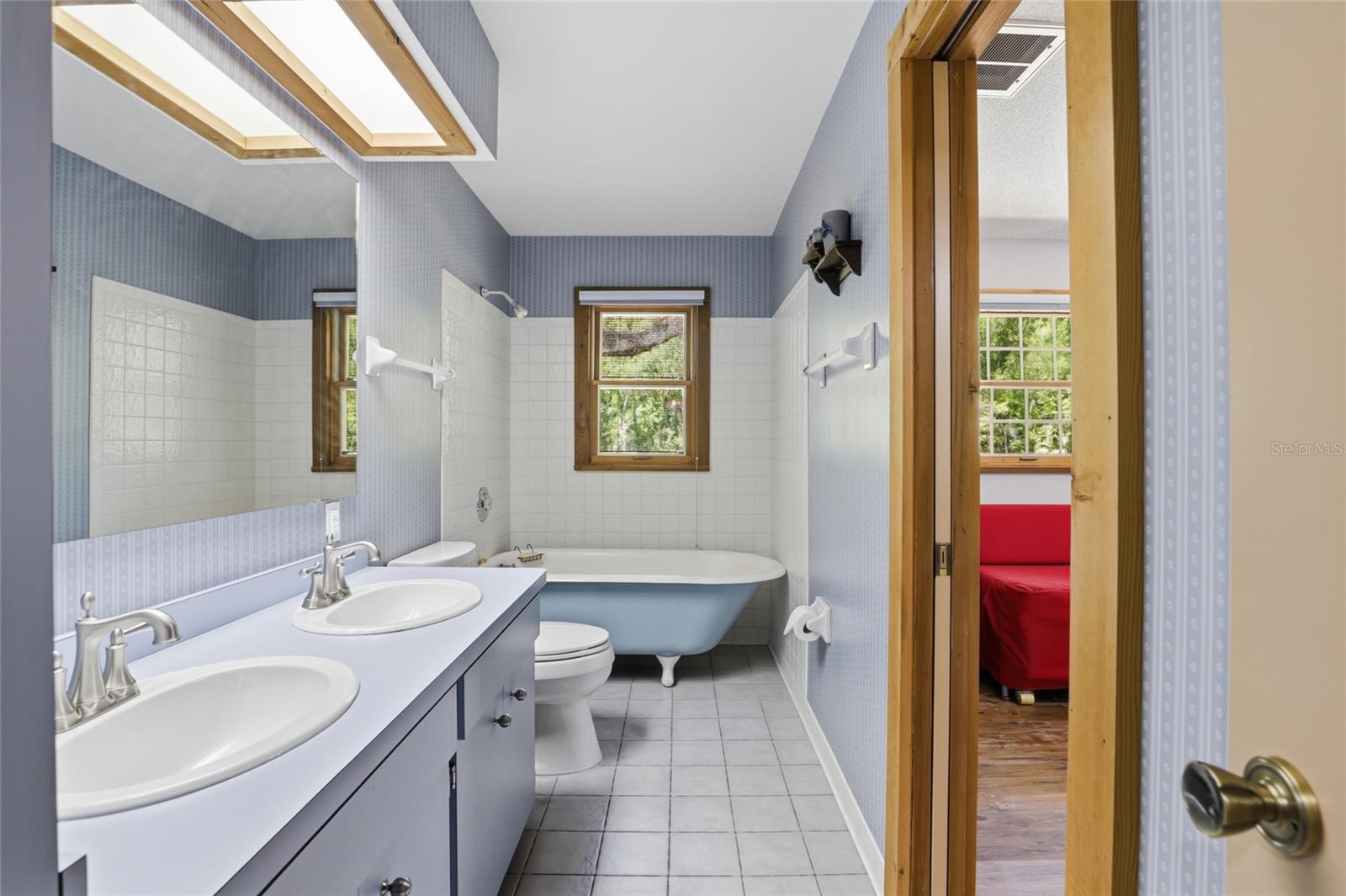 Image 49 of 85 For 818 783 Street