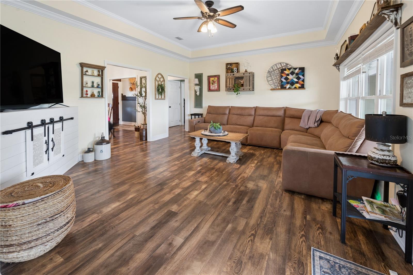 Image 11 of 54 For 11311 74th Court