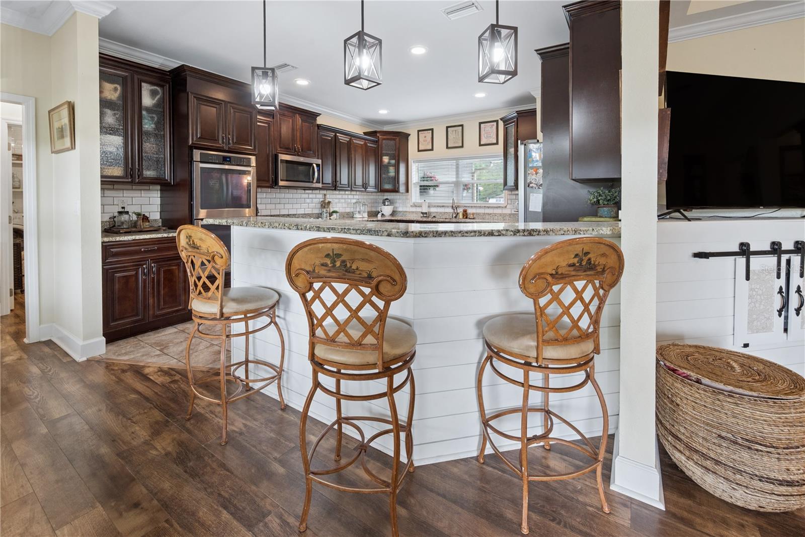 Image 21 of 54 For 11311 74th Court