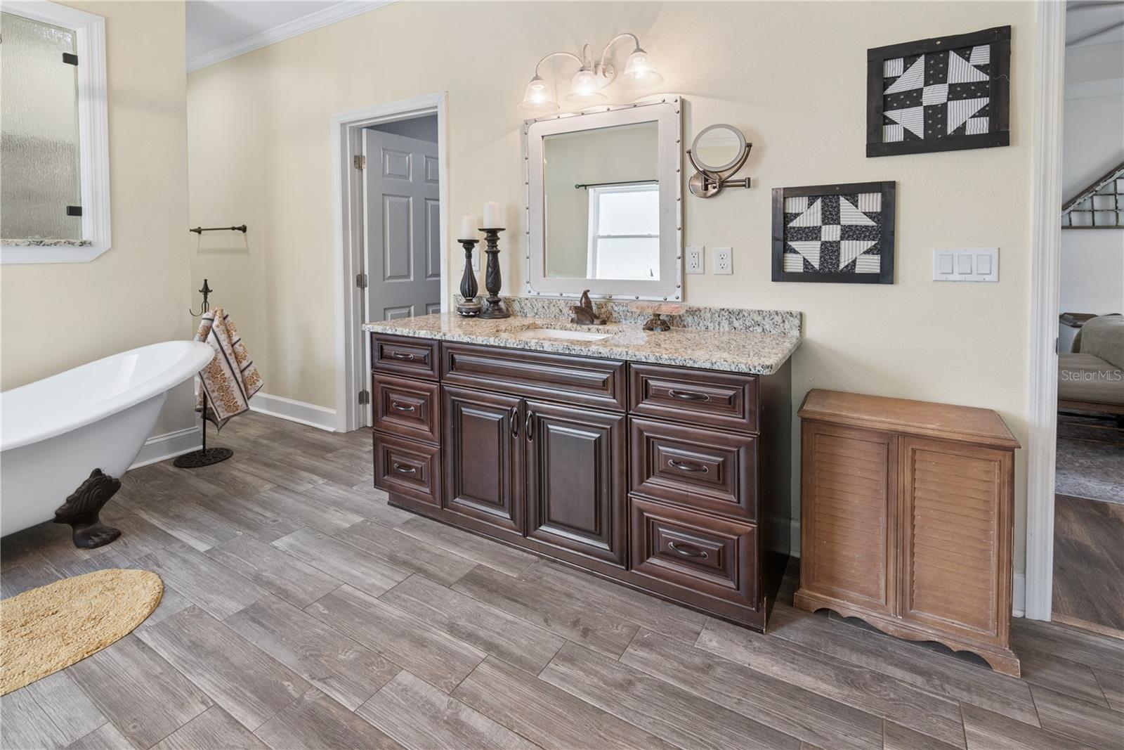 Image 31 of 54 For 11311 74th Court