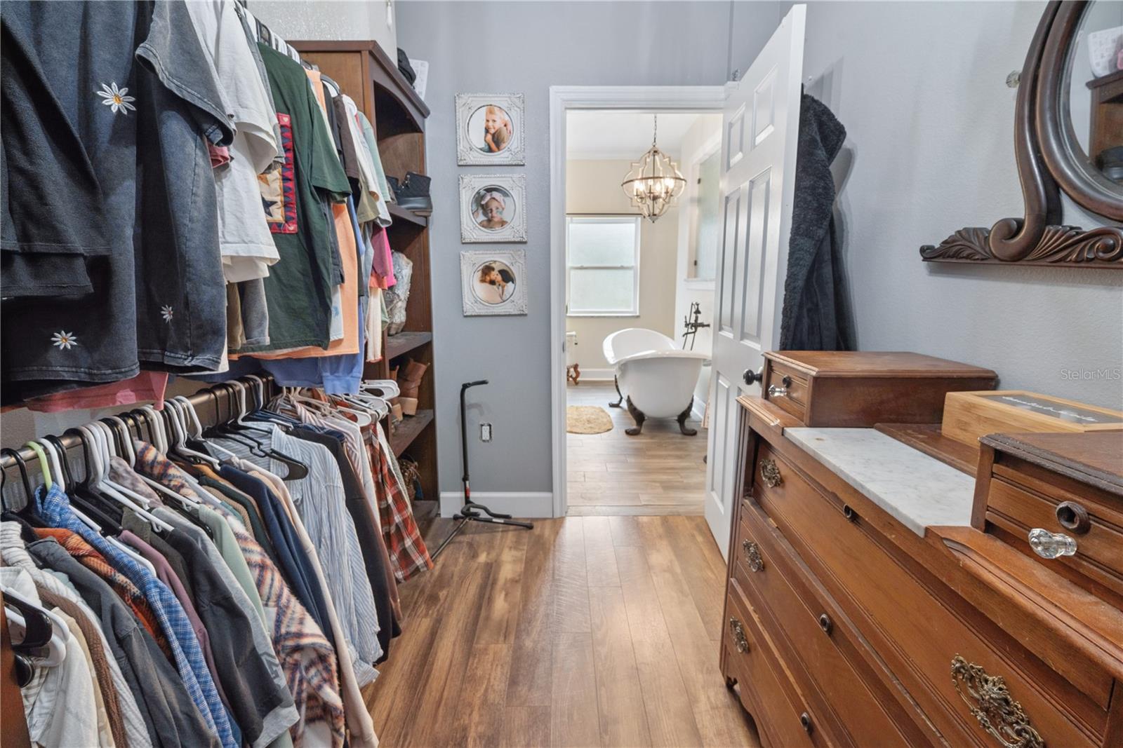 Image 32 of 54 For 11311 74th Court