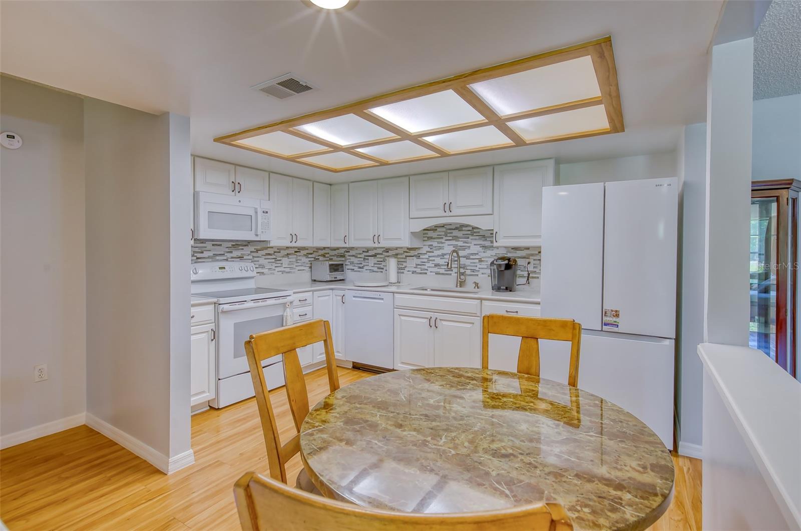 Image 12 of 67 For 3710 Susan Point