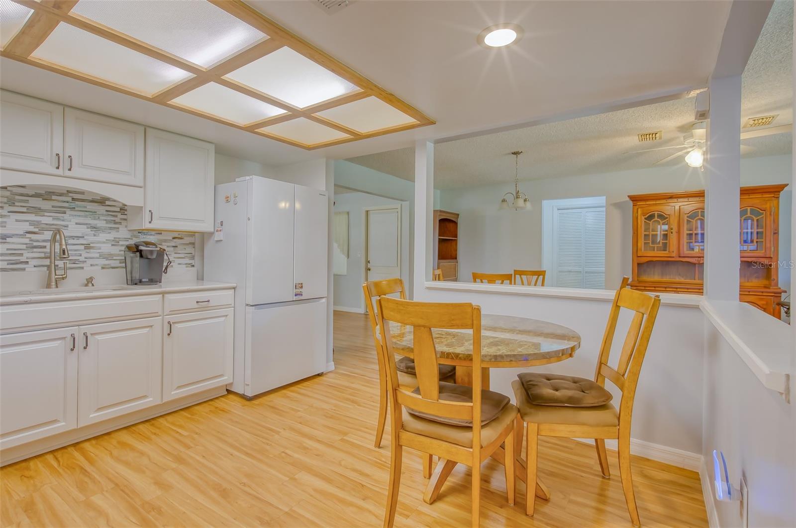 Image 16 of 67 For 3710 Susan Point