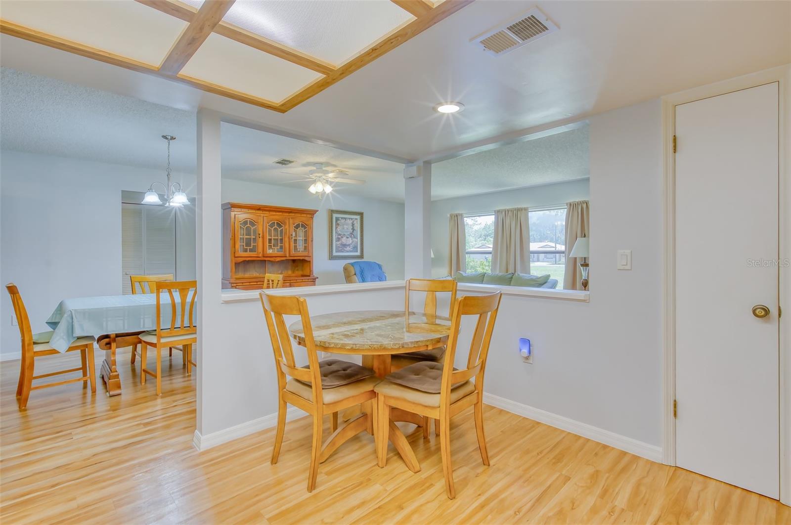 Image 17 of 67 For 3710 Susan Point