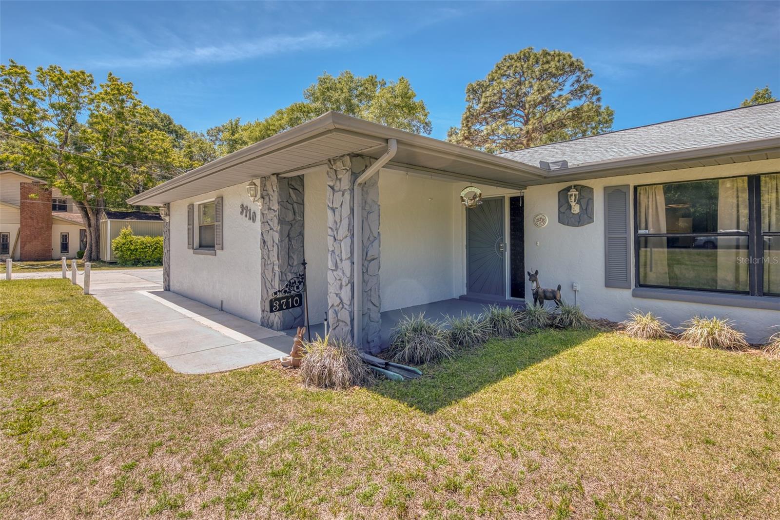 Image 2 of 67 For 3710 Susan Point