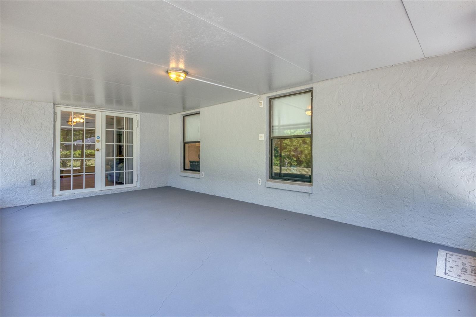 Image 21 of 67 For 3710 Susan Point