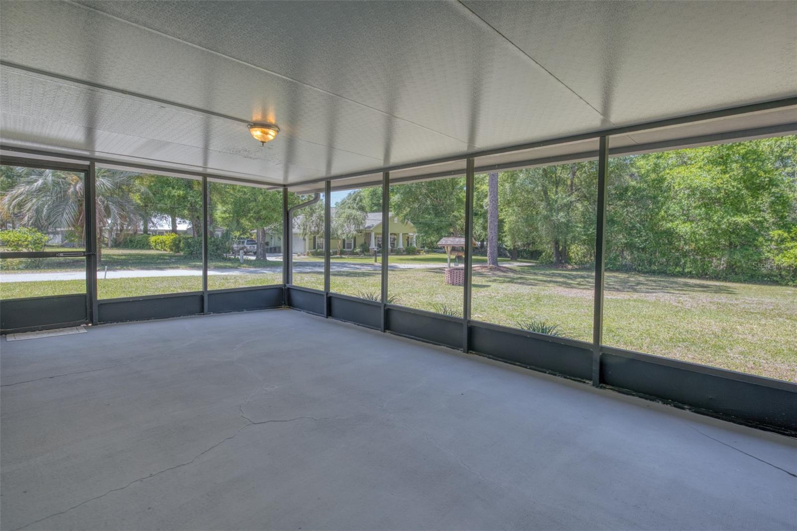 Image 23 of 67 For 3710 Susan Point