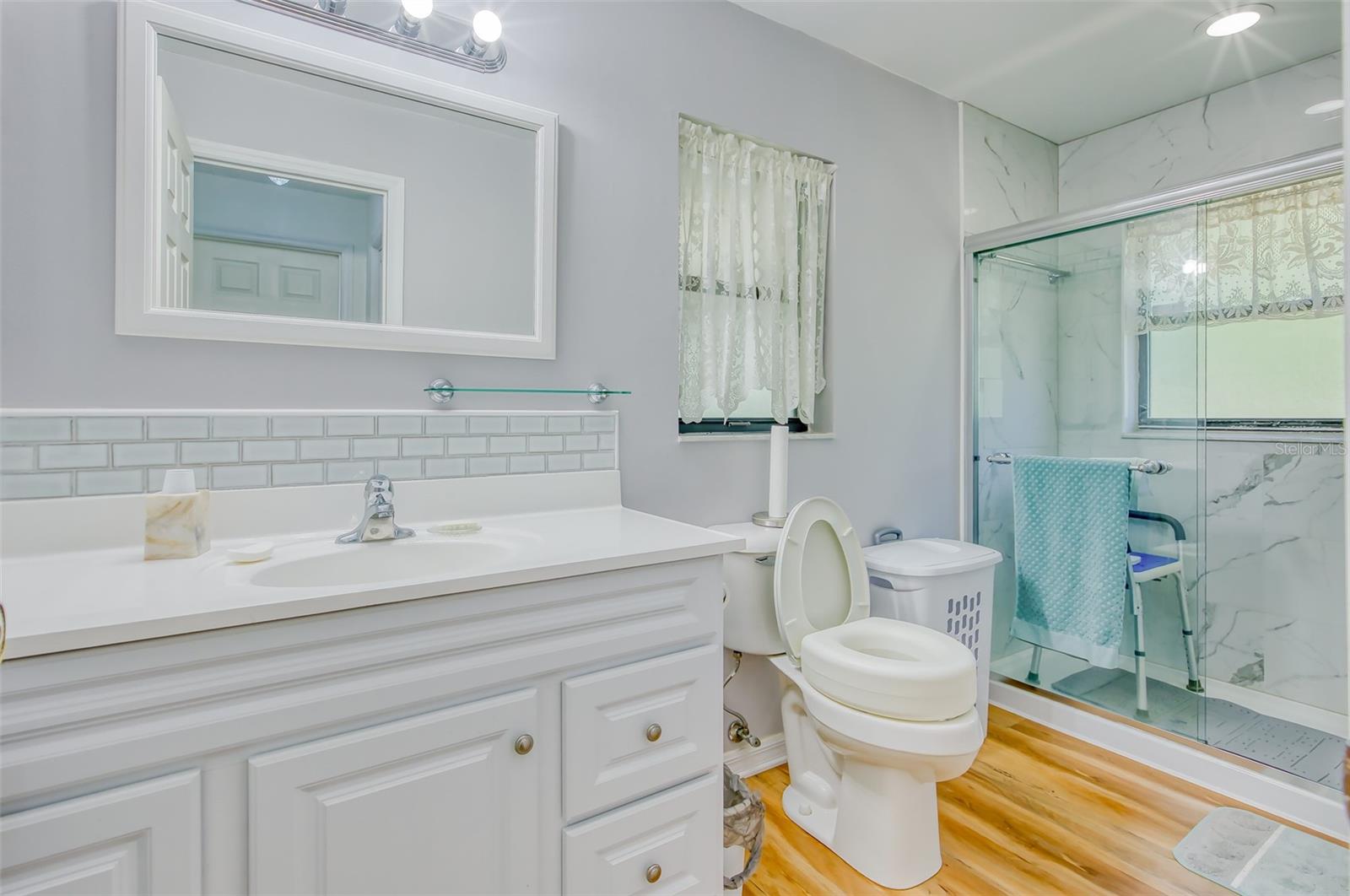 Image 27 of 67 For 3710 Susan Point