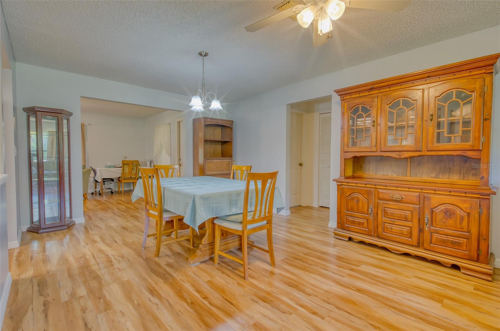 Image 7 of 67 For 3710 Susan Point