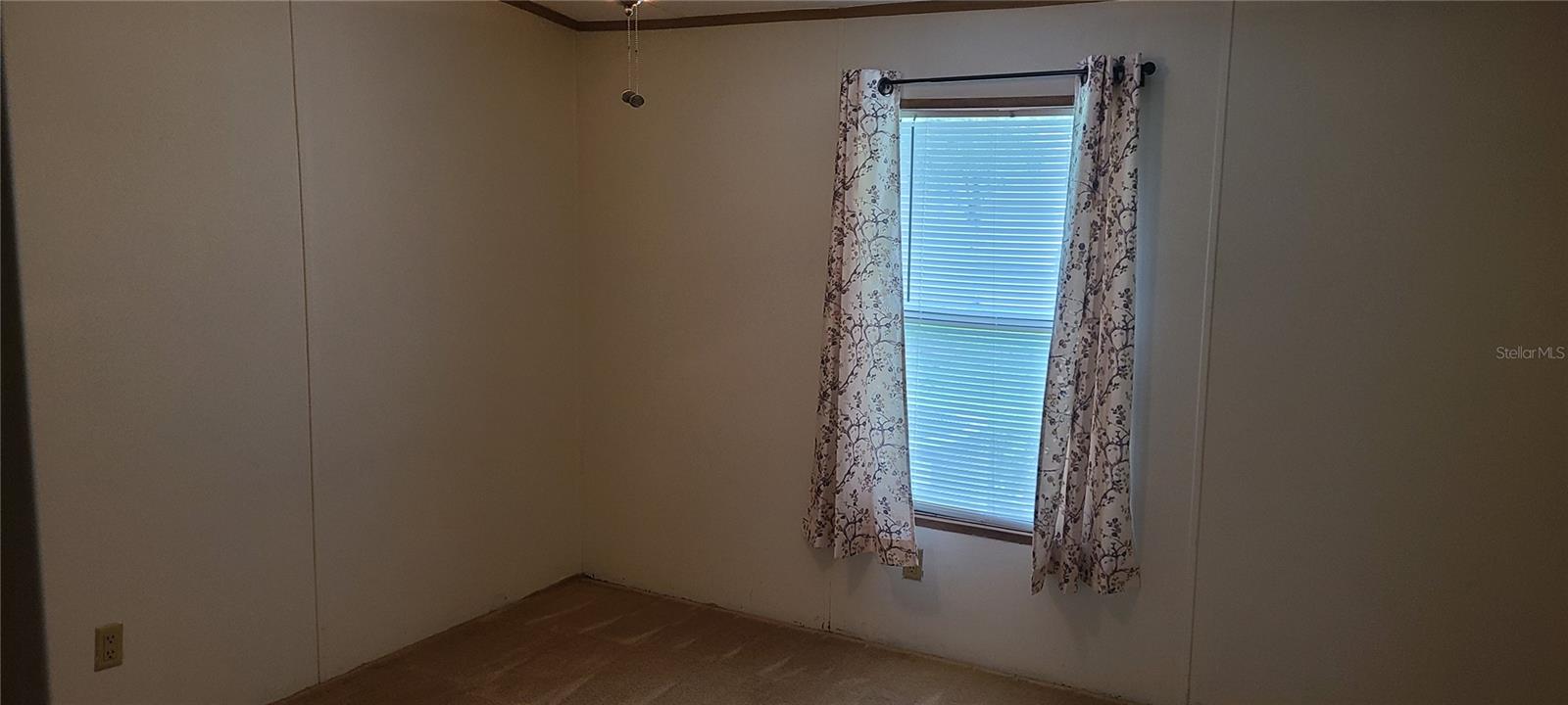 Image 14 of 22 For 15802 103rd Avenue