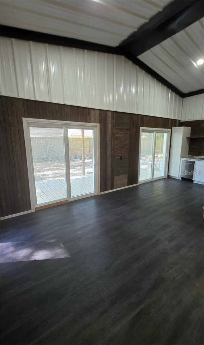 Image 3 of 13 For 401 Kemp Court Suite B