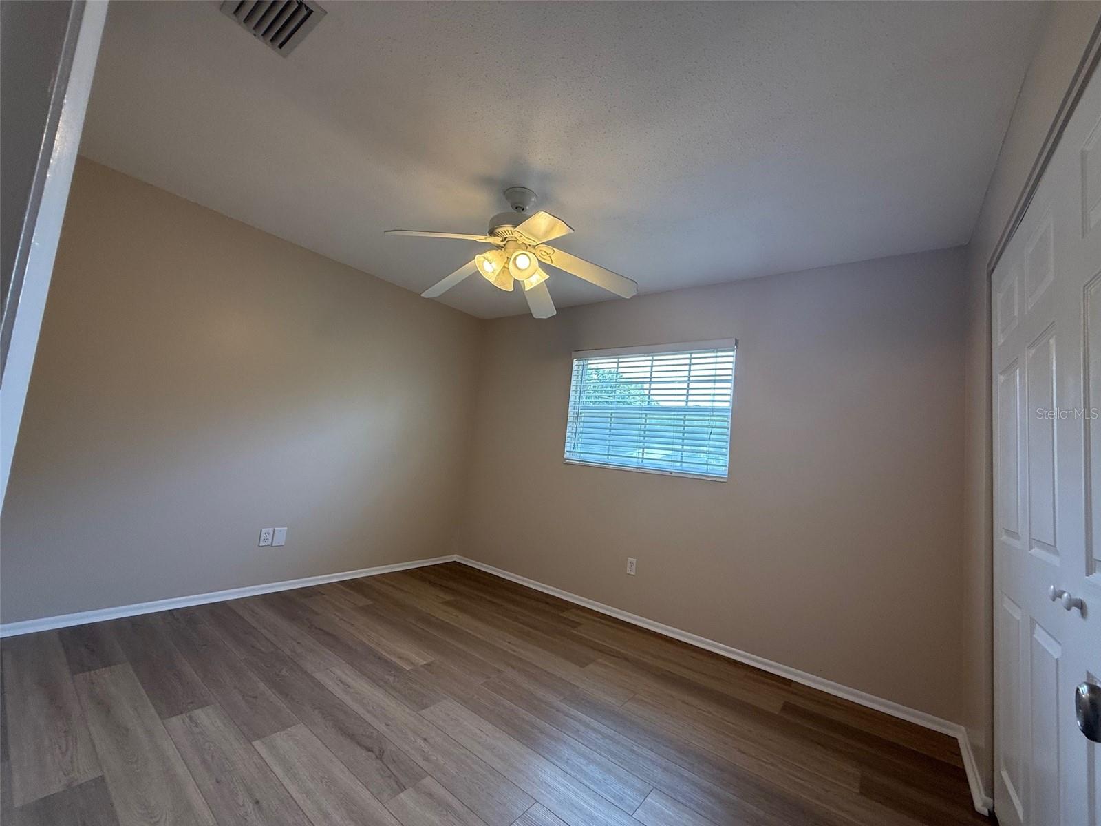 Image 16 of 22 For 4214 17th Avenue