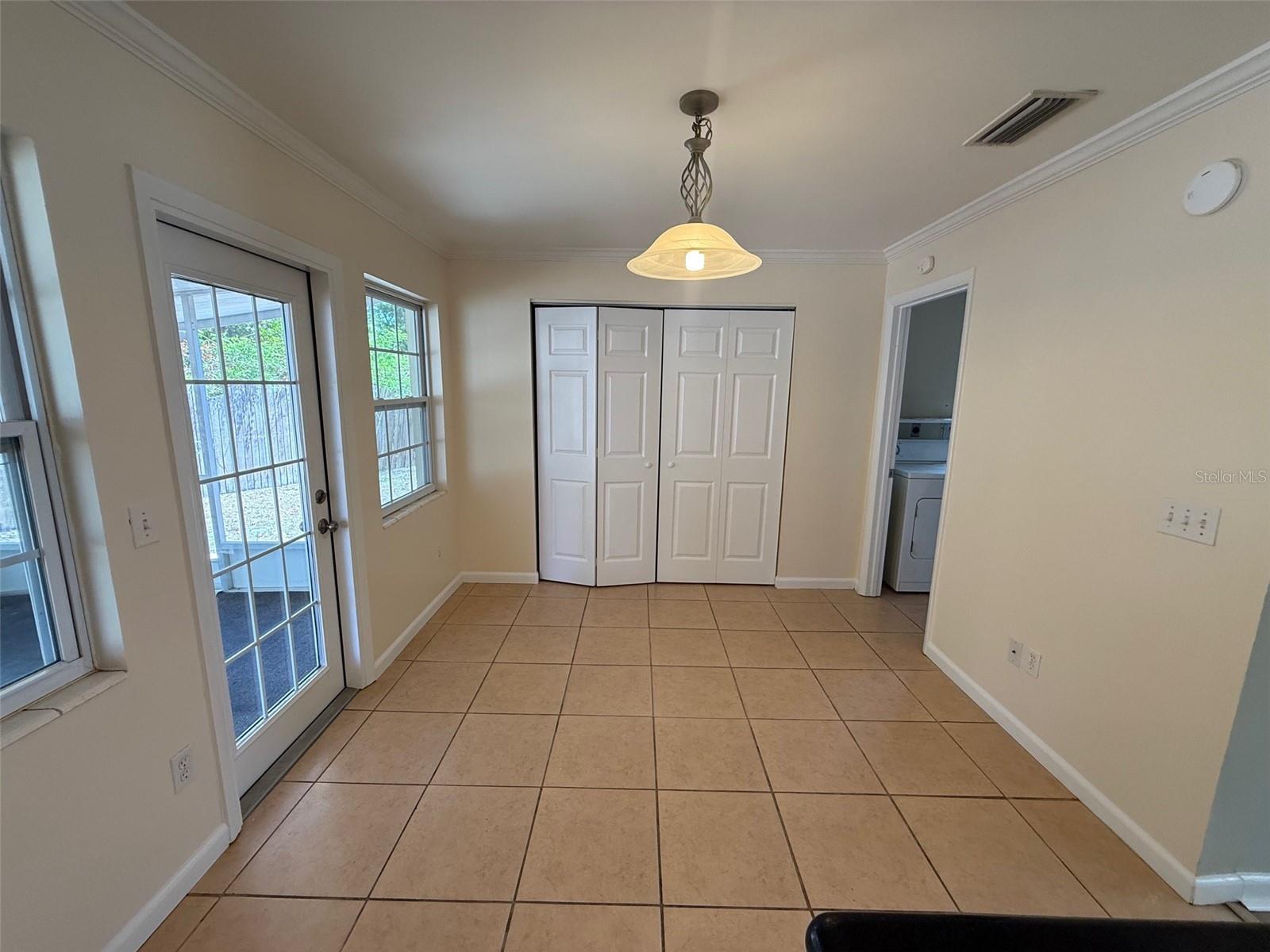 Image 6 of 22 For 4214 17th Avenue