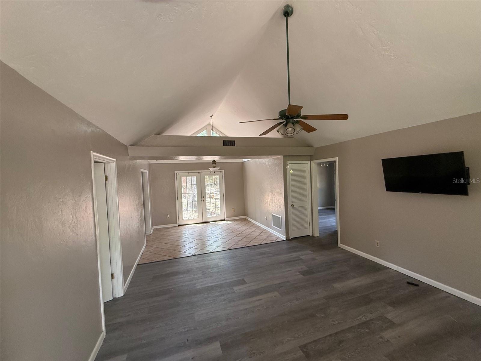 Image 11 of 15 For 3201 28th Avenue