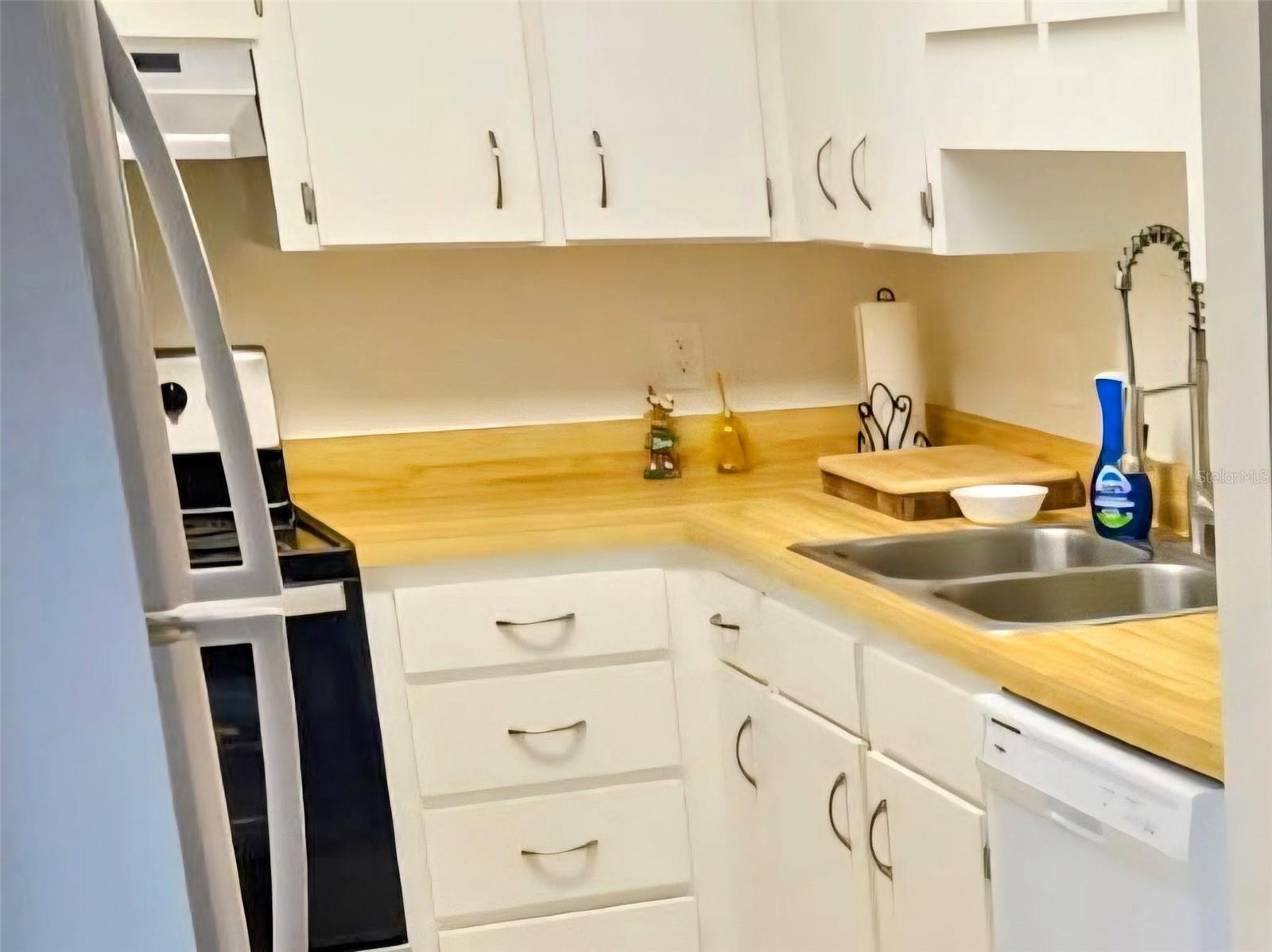 Image 5 of 12 For 4318 68th Terrace