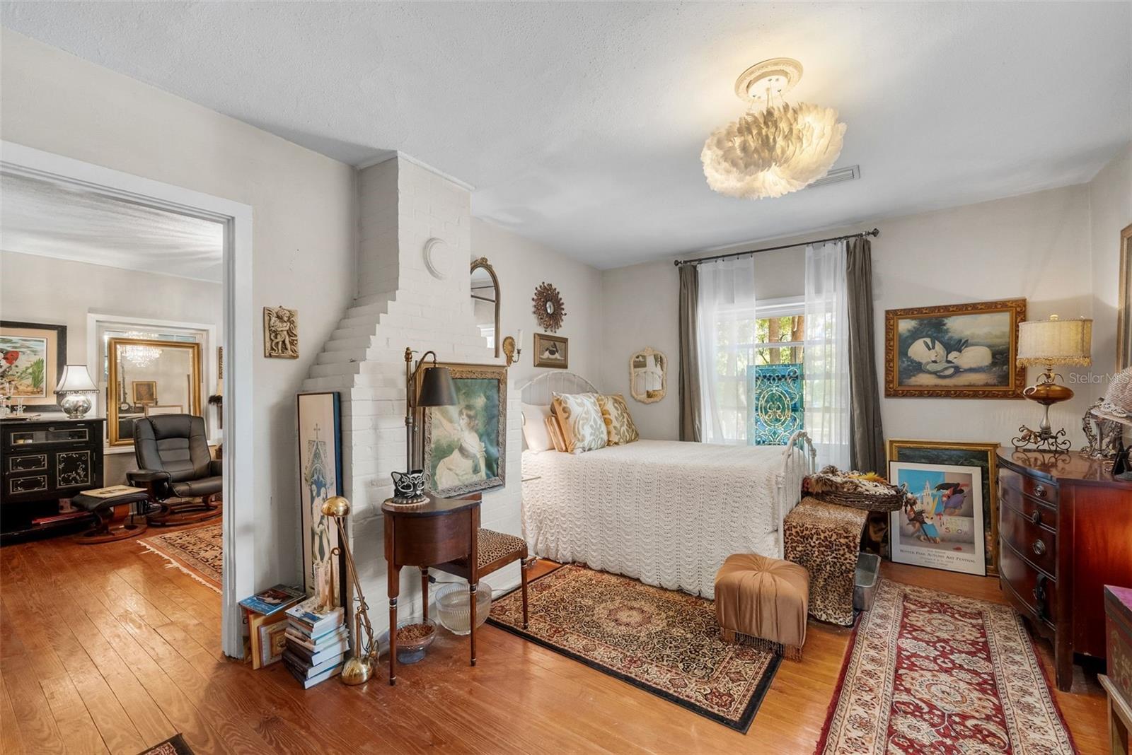 Image 12 of 32 For 360 Se Lakeview Drive