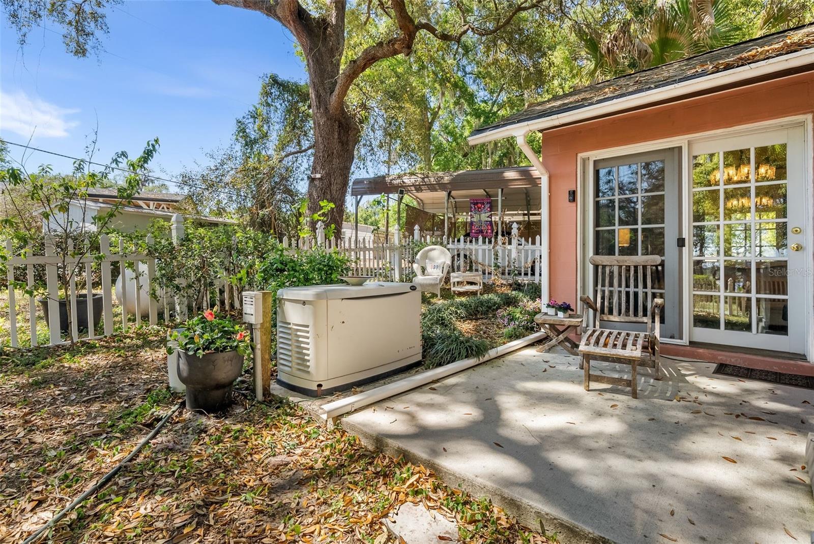 Image 20 of 32 For 360 Se Lakeview Drive