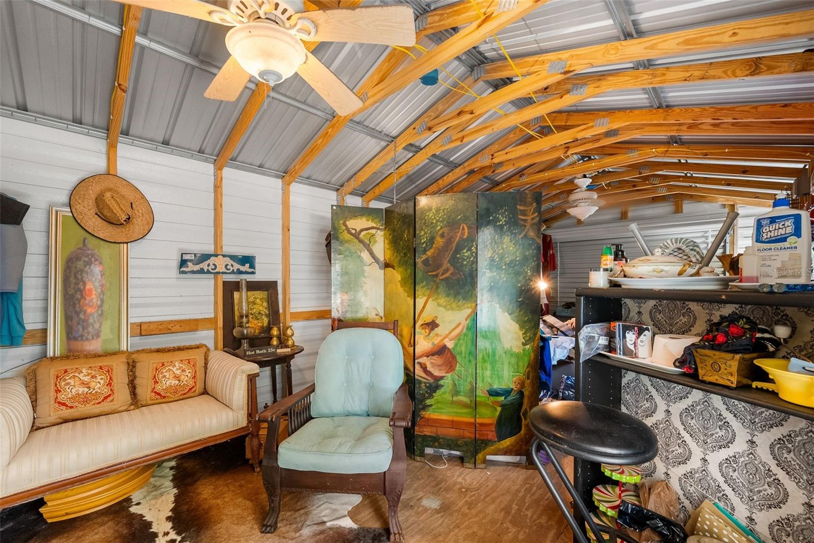 Image 26 of 32 For 360 Se Lakeview Drive