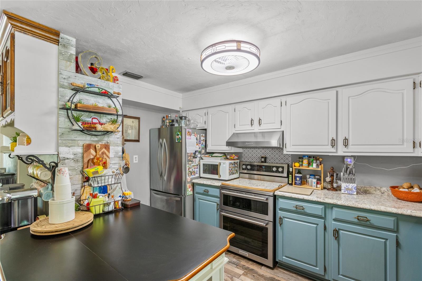 Image 18 of 42 For 628 52nd Street