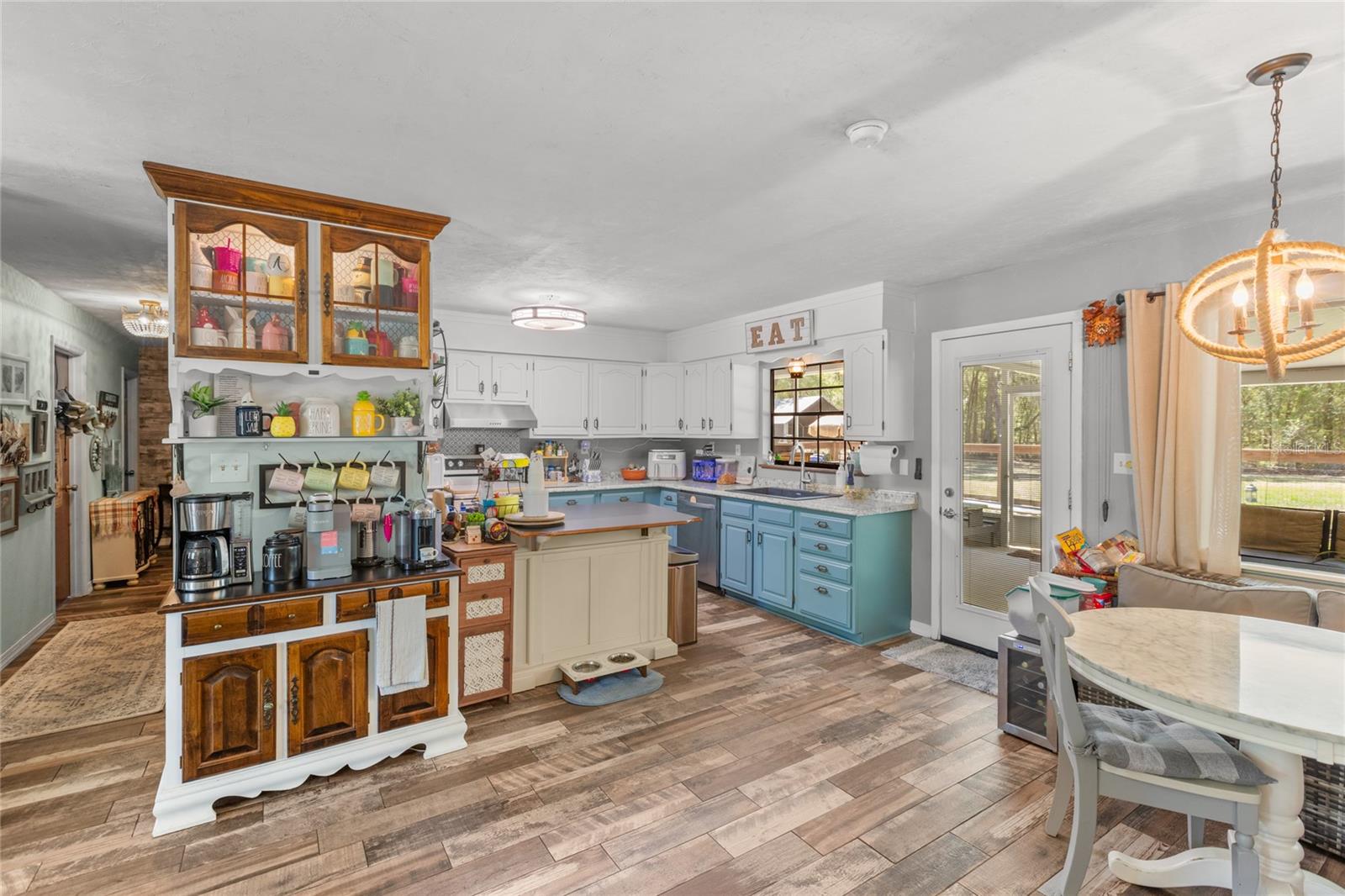Image 23 of 42 For 628 52nd Street