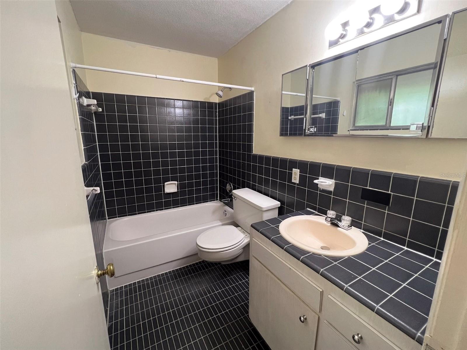 Image 17 of 34 For 3524 12th Avenue