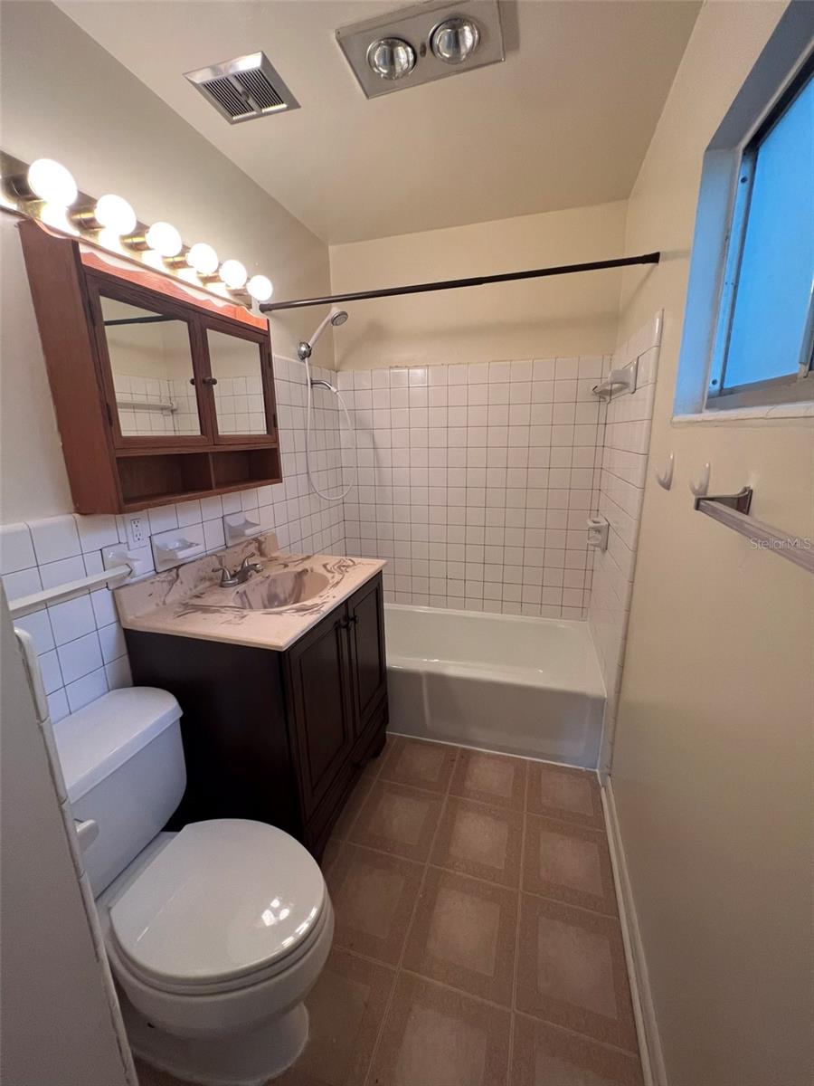 Image 23 of 34 For 3524 12th Avenue