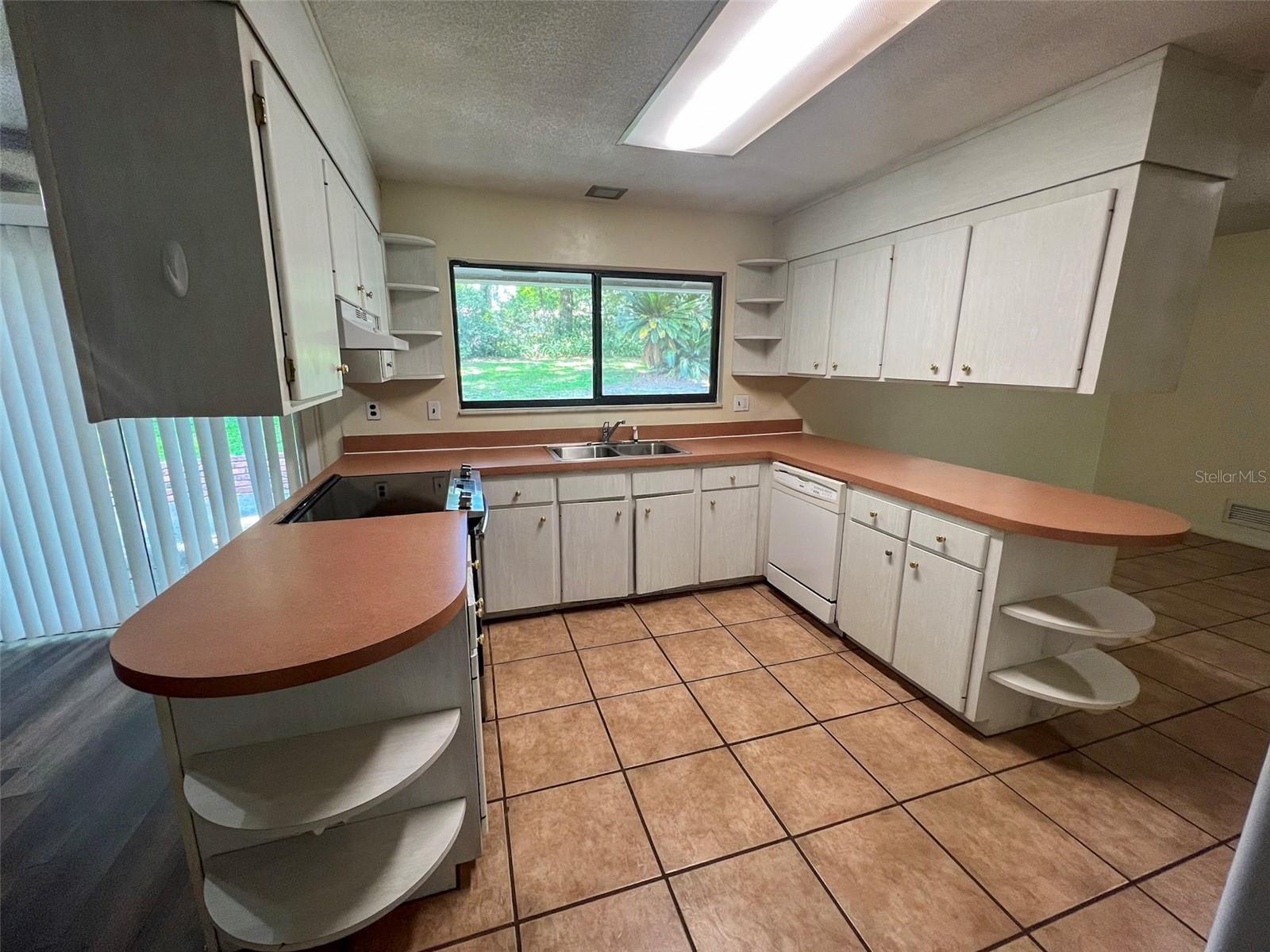 Image 9 of 34 For 3524 12th Avenue