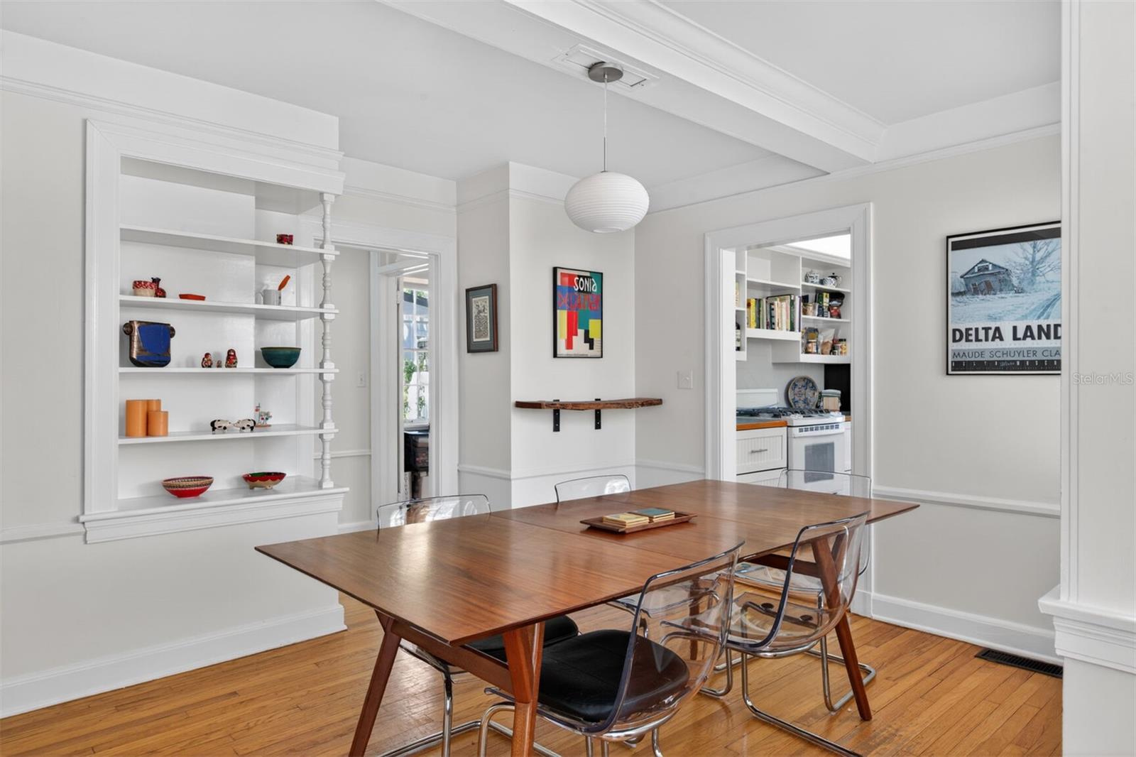 Image 4 of 32 For 531 Boulevard