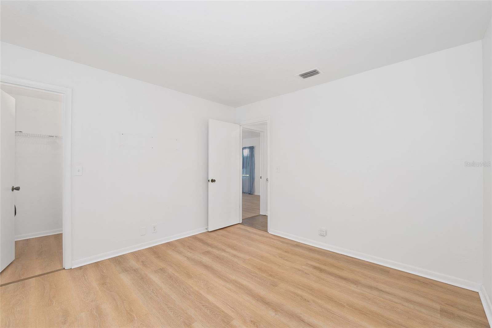 Image 17 of 23 For 8479 38th Drive