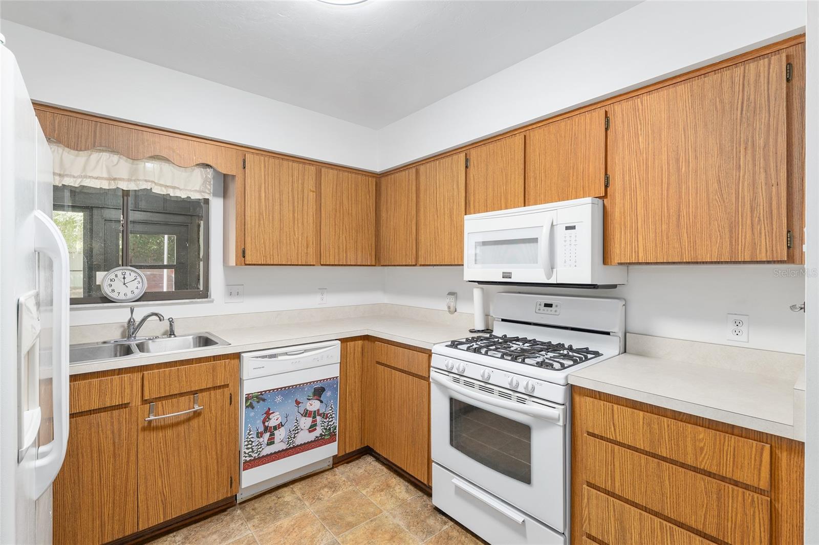 Image 8 of 23 For 8479 38th Drive