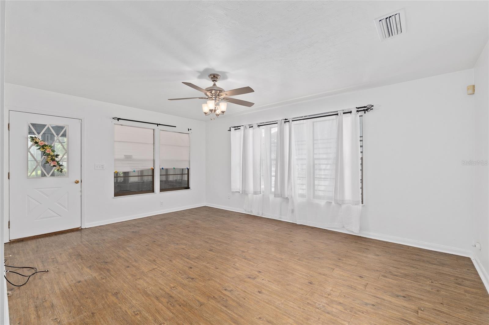 Image 9 of 23 For 8479 38th Drive