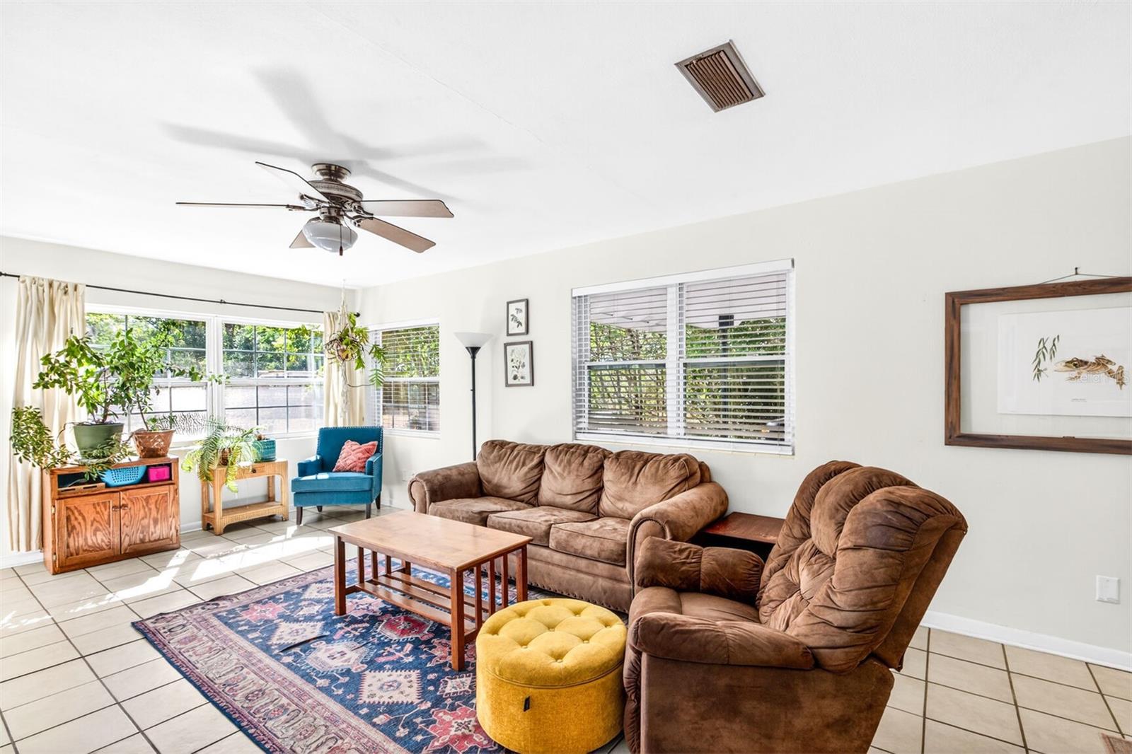 Image 3 of 20 For 1006 12th Avenue