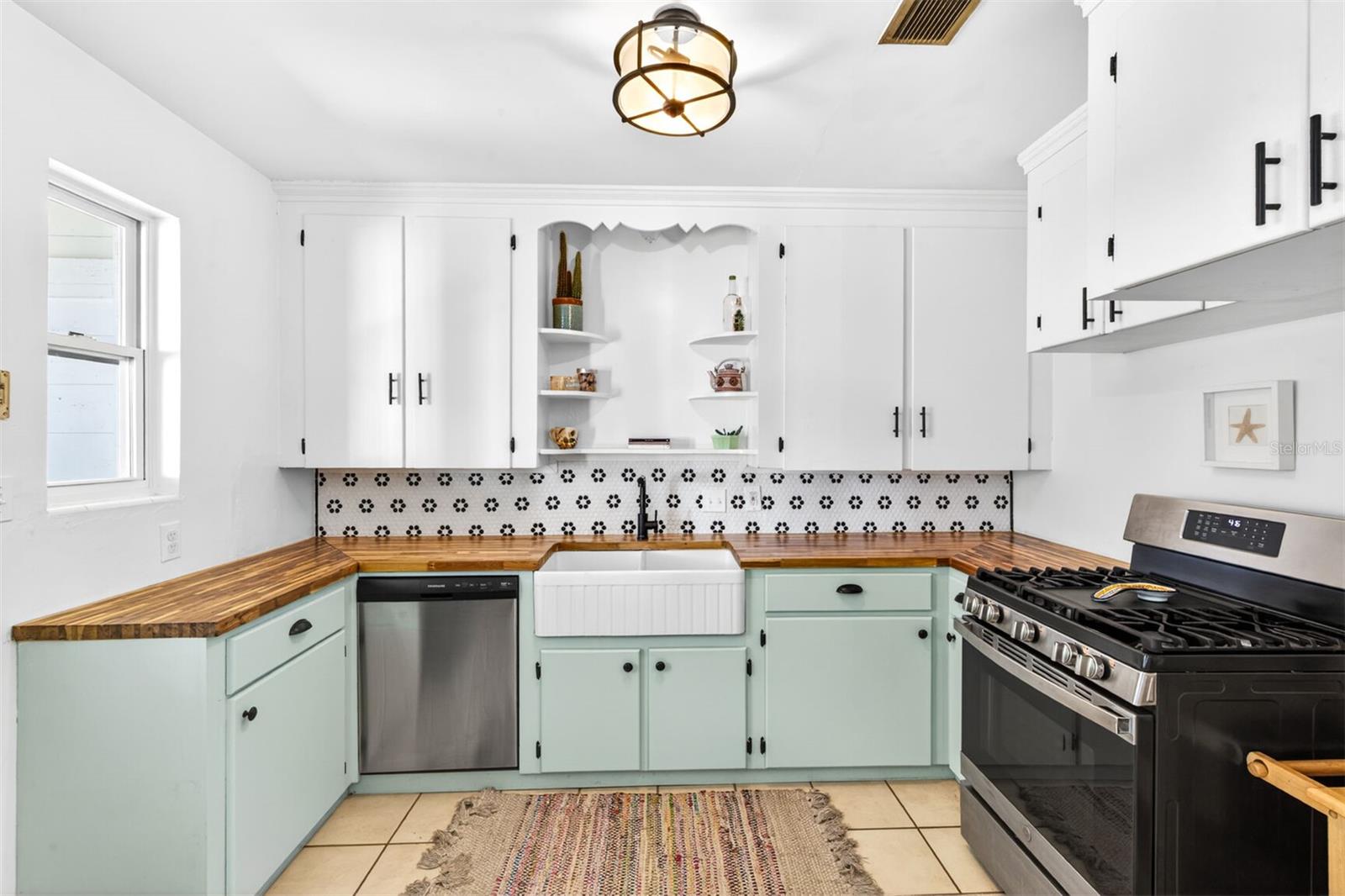 Image 7 of 20 For 1006 12th Avenue