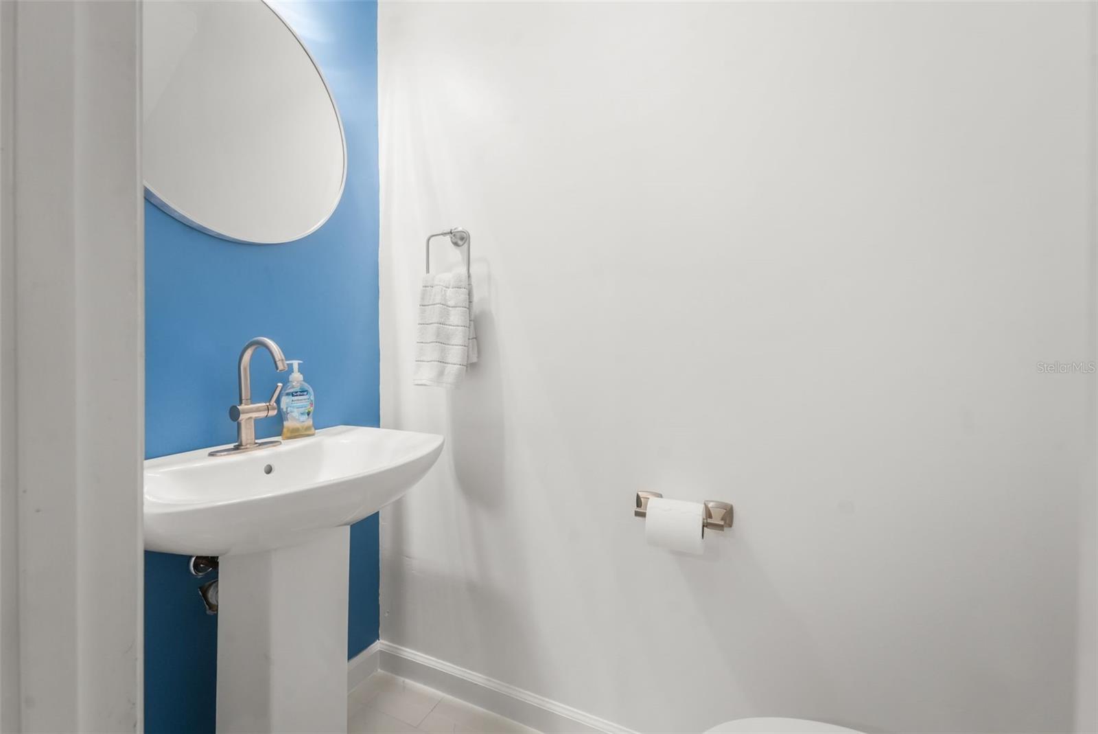 Image 5 of 21 For 2735 35th Place 903