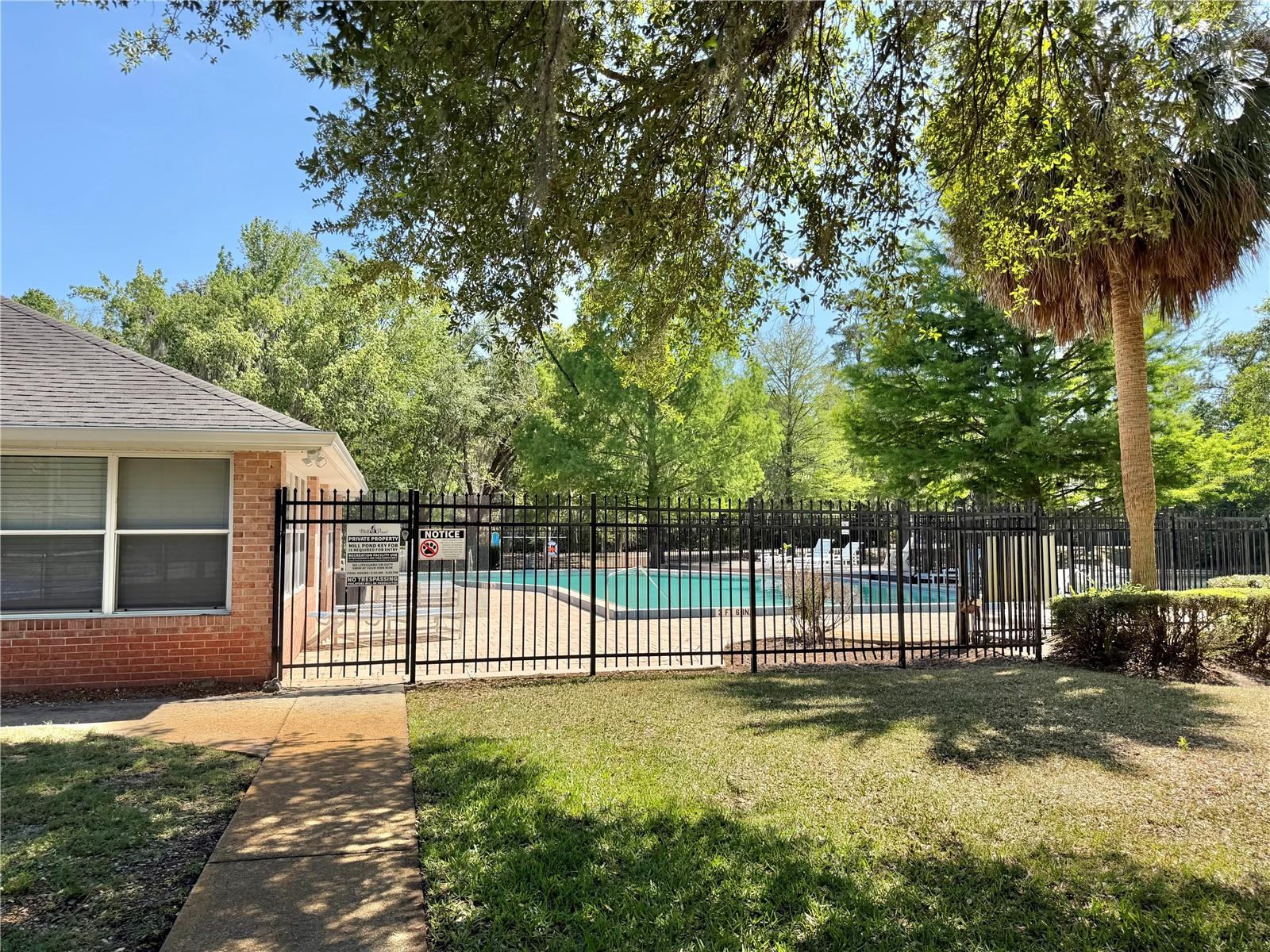 Image 21 of 26 For 421 48th Boulevard