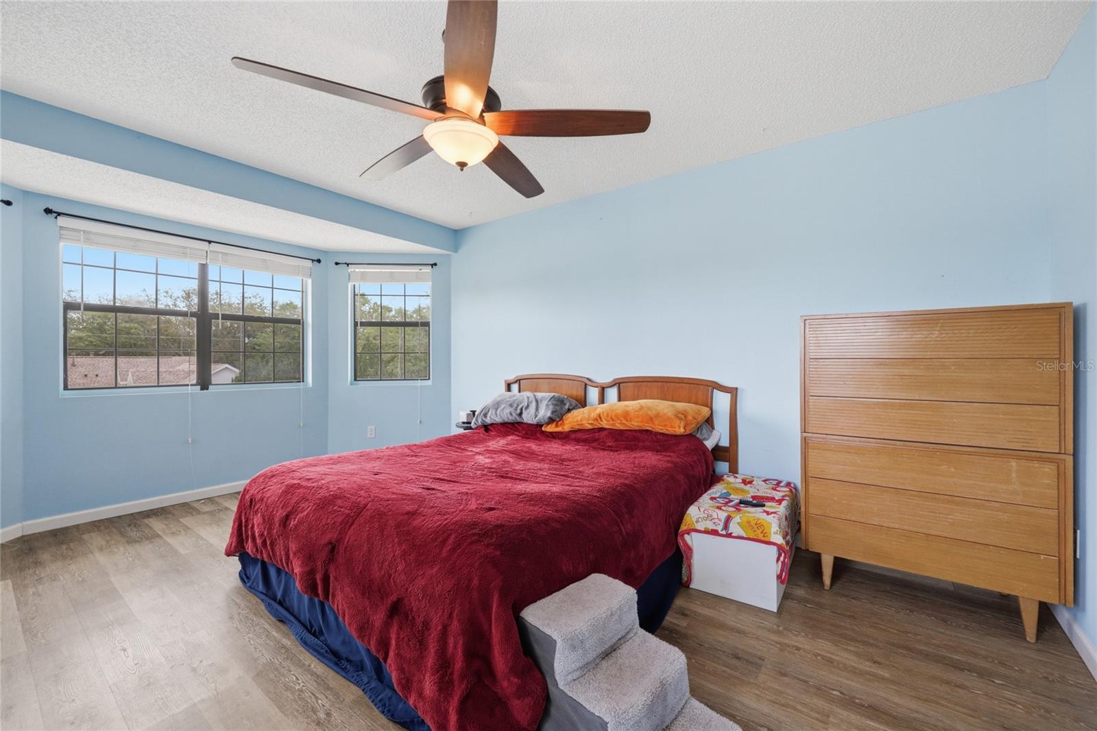 Image 18 of 27 For 9270 157th Place