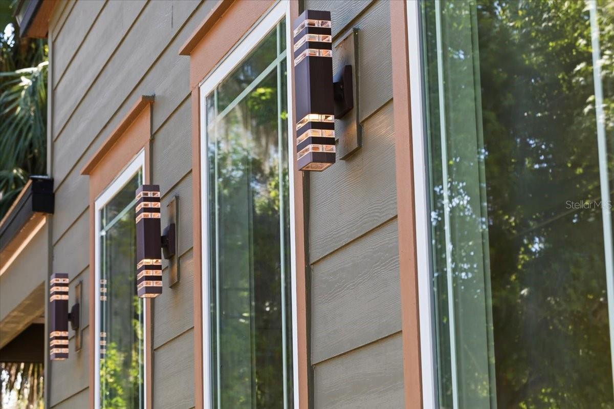 Image 23 of 26 For 490 Madison Street