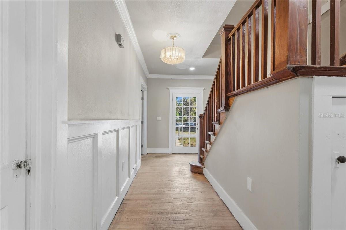 Image 4 of 26 For 490 Madison Street